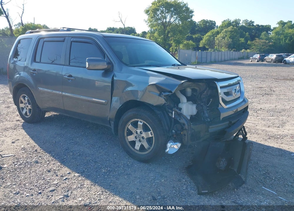 2011 HONDA PILOT TOURING VIN: 5FNYF4H98BB092569
