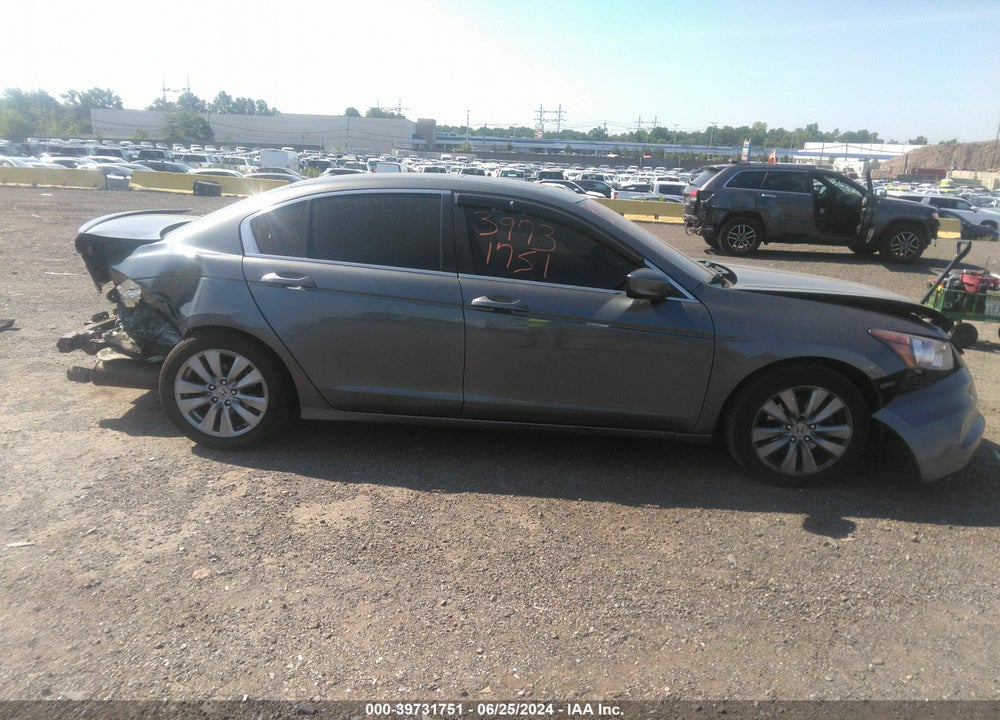 2012 HONDA ACCORD 2.4 EX-L VIN: 1HGCP2F83CA153747