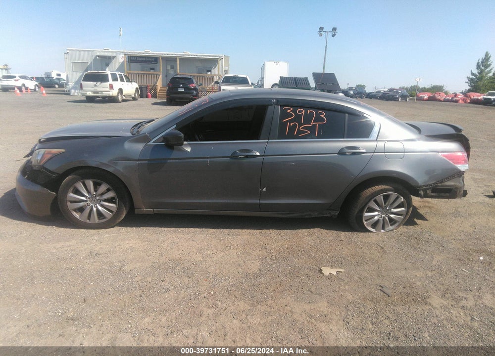 2012 HONDA ACCORD 2.4 EX-L VIN: 1HGCP2F83CA153747