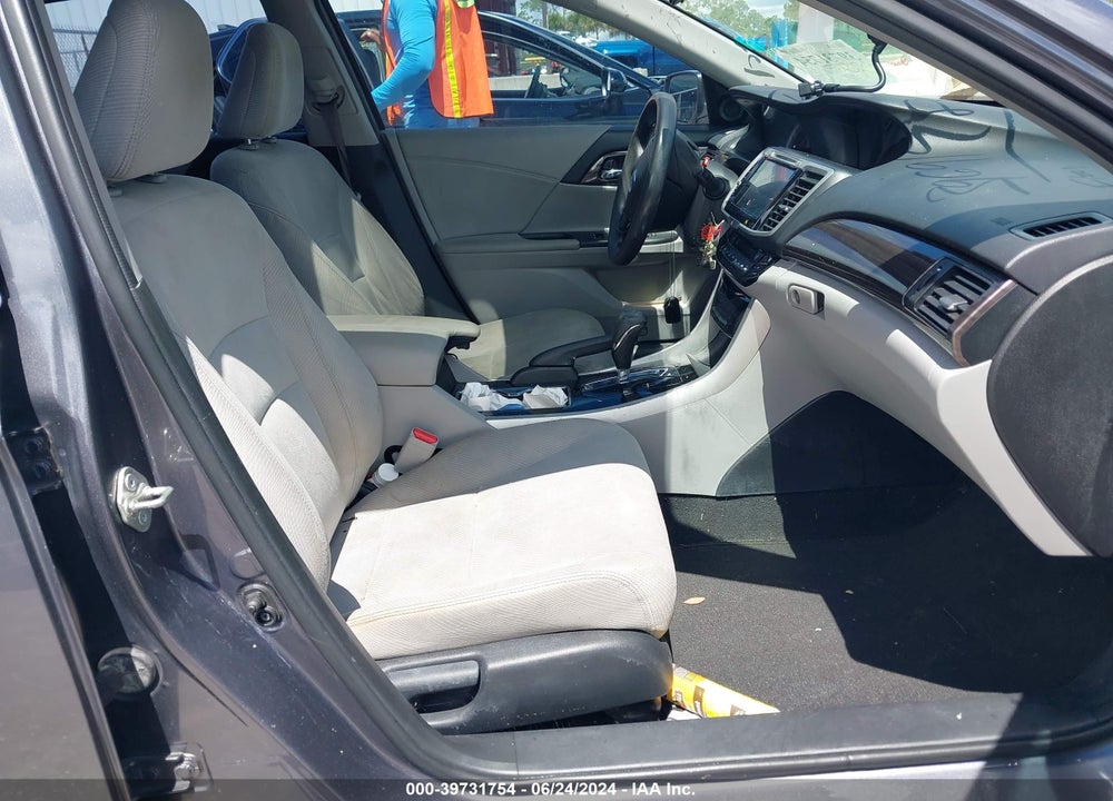 2017 HONDA ACCORD EX VIN: 1HGCR2F70HA241356