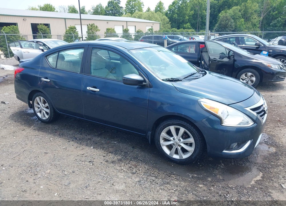 2015 NISSAN VERSA 1.6 SL VIN: 3N1CN7AP3FL911683