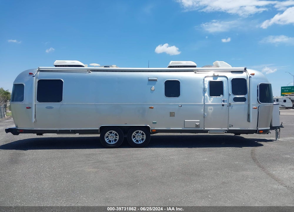 2016 AIRSTREAM CLASSIC VIN: 1STJBYP20GJ535176
