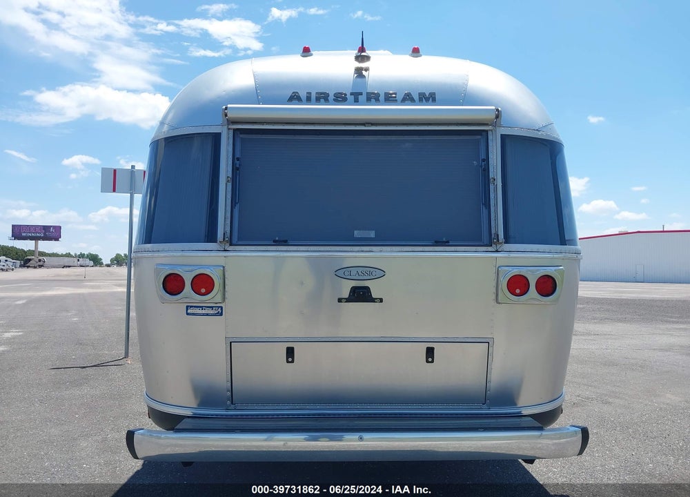 2016 AIRSTREAM CLASSIC VIN: 1STJBYP20GJ535176