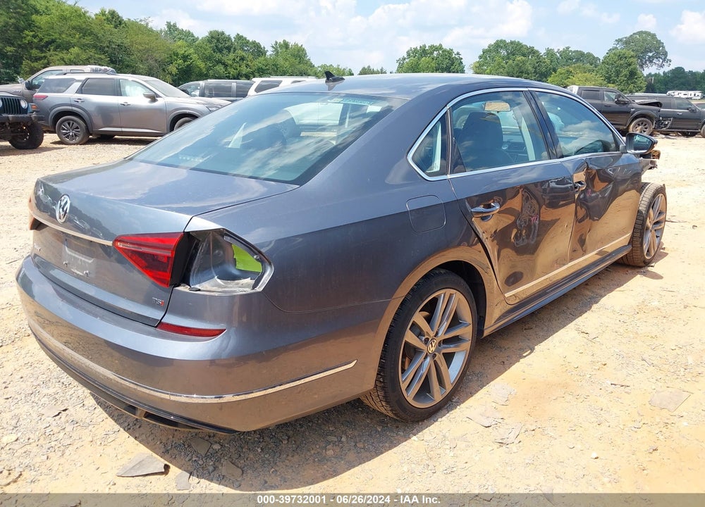 2017 VOLKSWAGEN PASSAT 1.8T R-LINE VIN: 1VWDT7A38HC021051