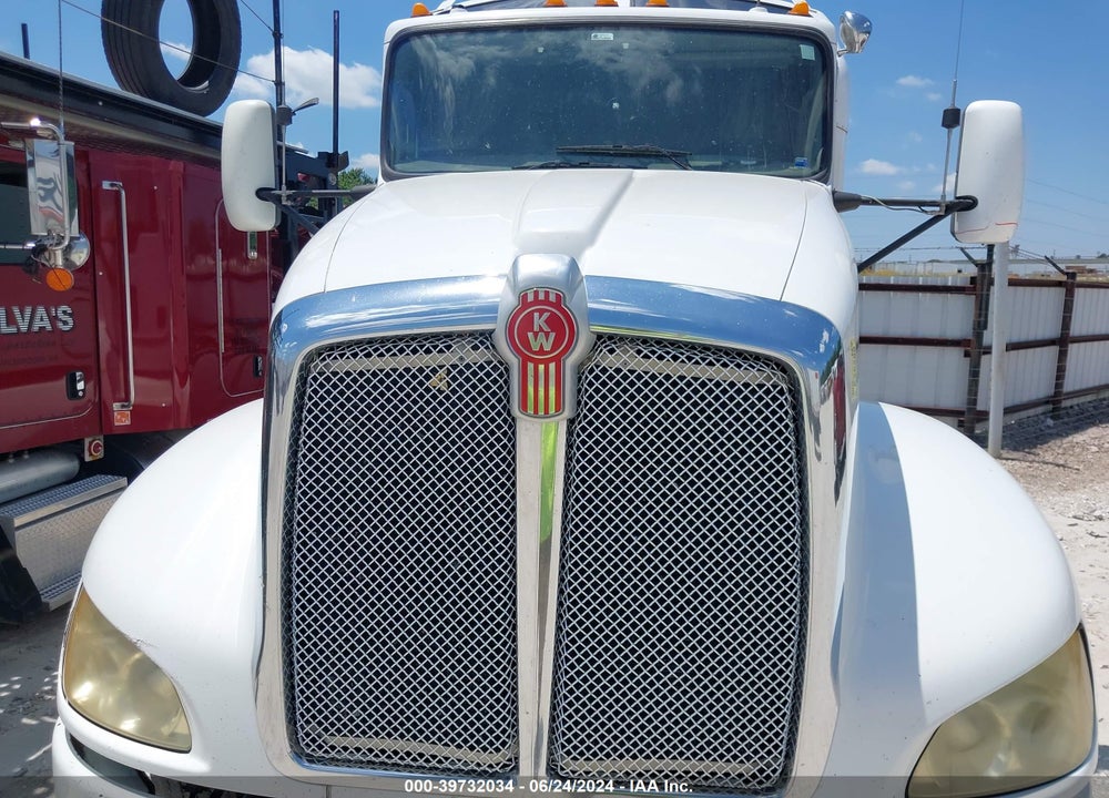 2012 KENWORTH T660 T660 VIN: 1XKAA49X9CJ287530