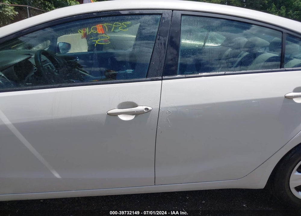 2015 KIA FORTE LX VIN: KNAFK4A60F5366743