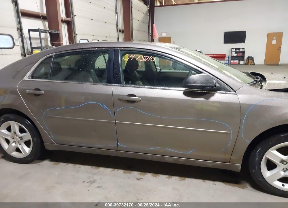2011 CHEVROLET MALIBU LS VIN: 1G1ZB5E1XBF214910