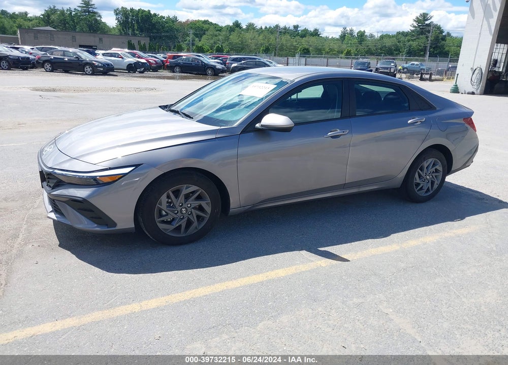 2024 HYUNDAI ELANTRA SEL VIN: KMHLM4DG4RU711492