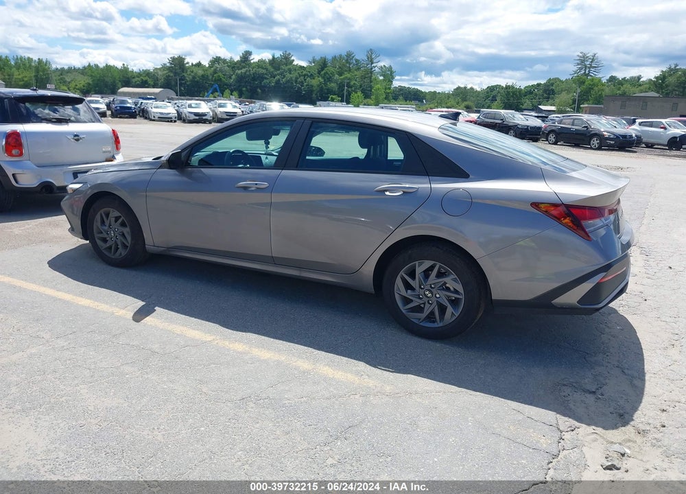2024 HYUNDAI ELANTRA SEL VIN: KMHLM4DG4RU711492