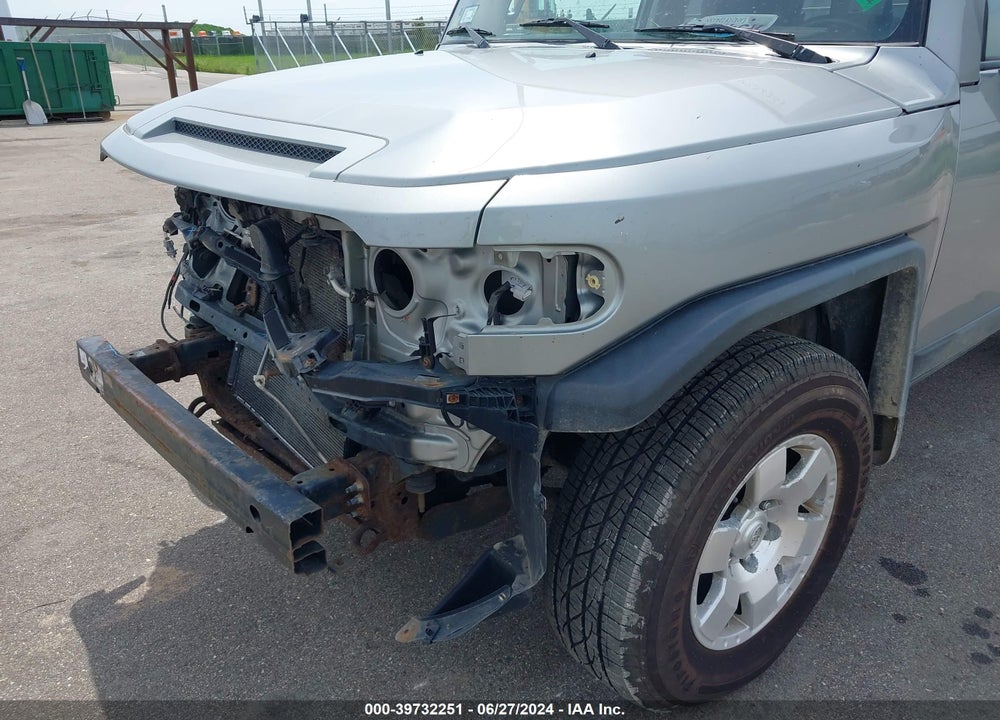 2010 TOYOTA FJ CRUISER VIN: JTEBU4BF0AK083050