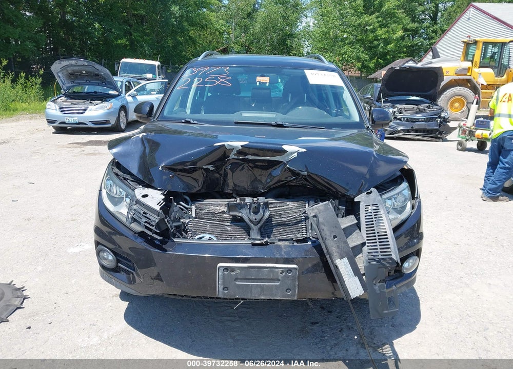 2013 VOLKSWAGEN TIGUAN SE VIN: WVGBV7AX3DW523154