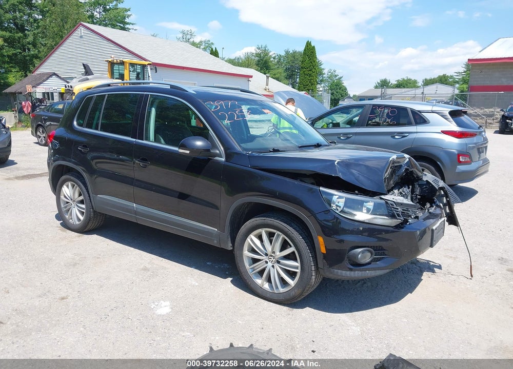 2013 VOLKSWAGEN TIGUAN SE VIN: WVGBV7AX3DW523154