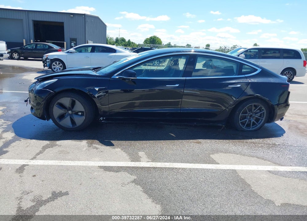 2018 TESLA MODEL 3 VIN: 5YJ3E1EA4JF109019