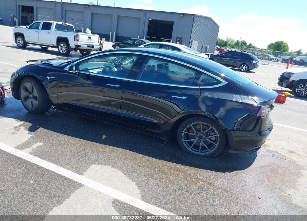 2018 TESLA MODEL 3 VIN: 5YJ3E1EA4JF109019