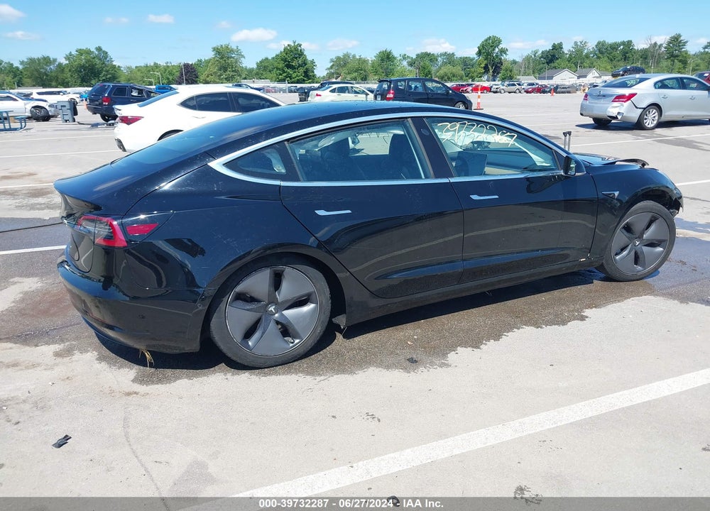 2018 TESLA MODEL 3 VIN: 5YJ3E1EA4JF109019