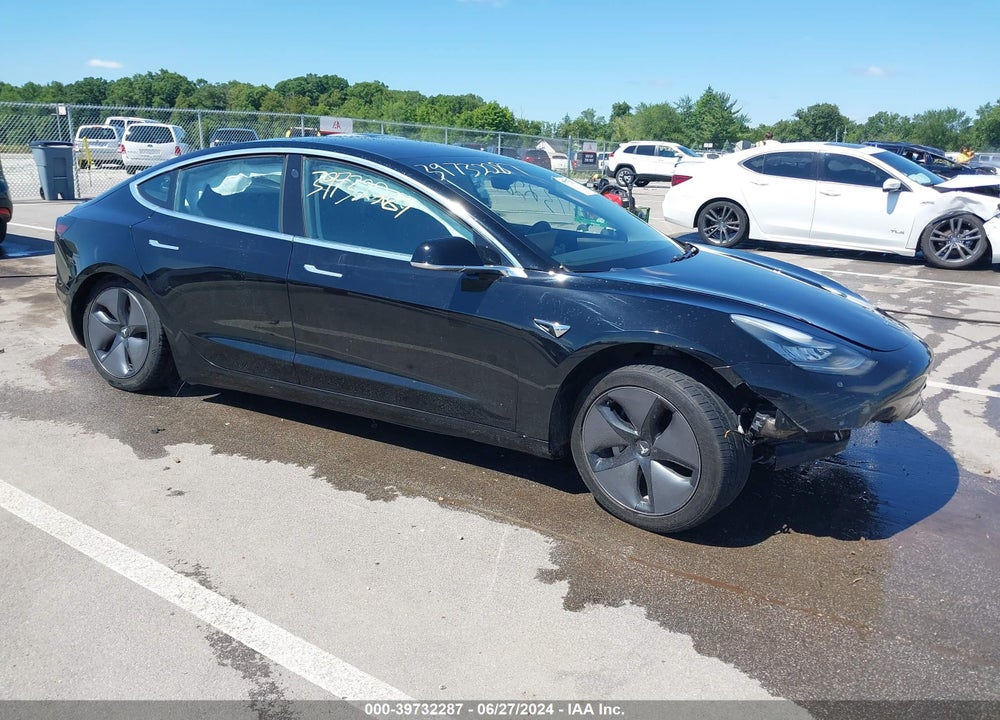 2018 TESLA MODEL 3 VIN: 5YJ3E1EA4JF109019