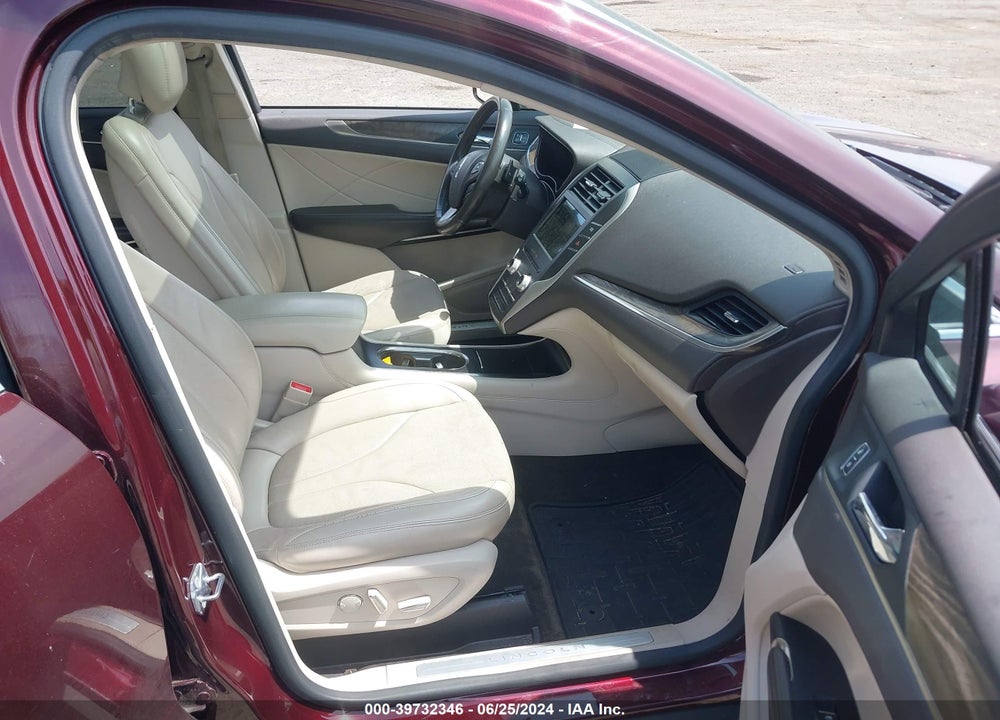 2017 LINCOLN MKC RESERVE VIN: 5LMCJ3D91HUL53963