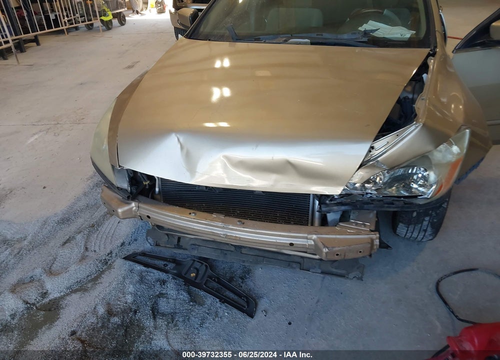 2005 HONDA ACCORD 2.4 LX VIN: 1HGCM56425A033397