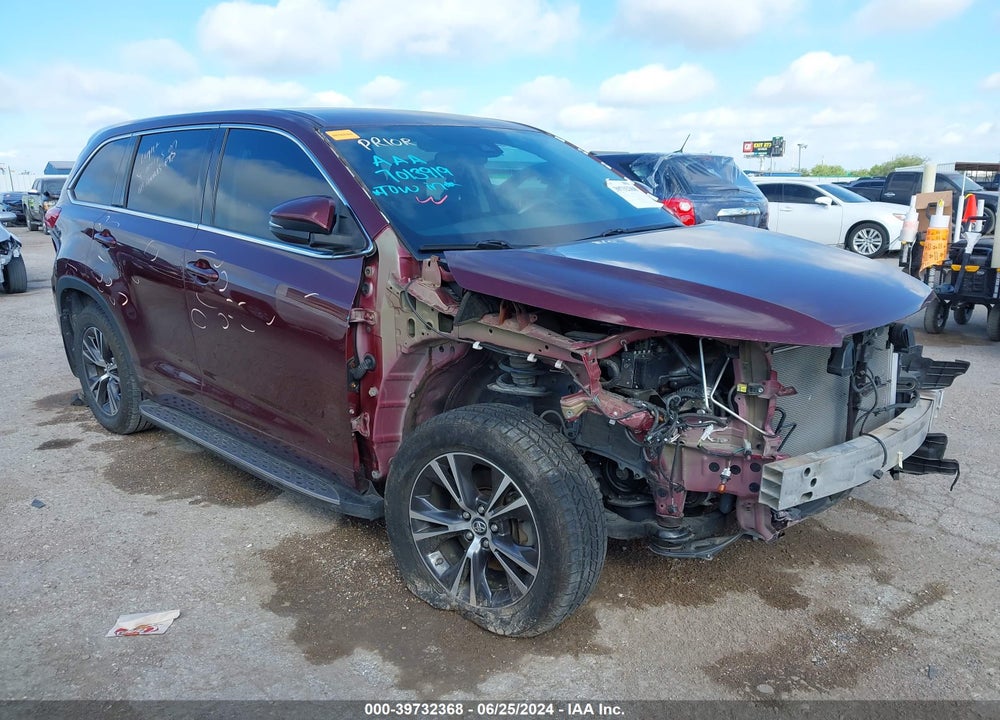 2018 TOYOTA HIGHLANDER LE VIN: 5TDZARFH7JS036143