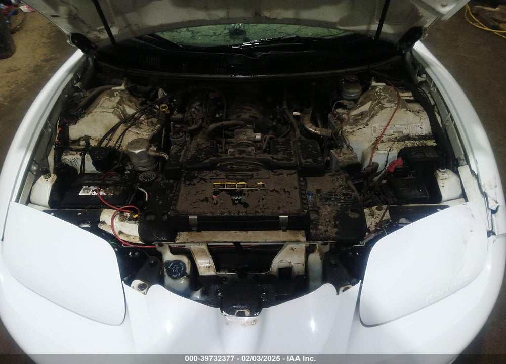 1998 PONTIAC FIREBIRD TRANS AM VIN: 2G2FV22GXW2225829