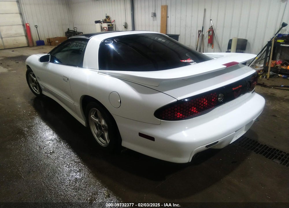 1998 PONTIAC FIREBIRD TRANS AM VIN: 2G2FV22GXW2225829