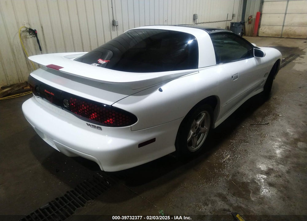 1998 PONTIAC FIREBIRD TRANS AM VIN: 2G2FV22GXW2225829