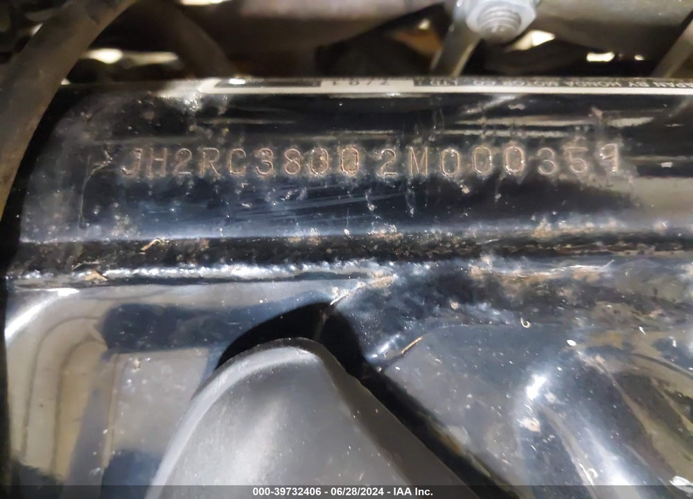 2002 HONDA CB750 VIN: JH2RC38002M000359