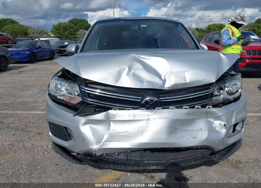 2014 VOLKSWAGEN TIGUAN S VIN: WVGAV3AX6EW566876