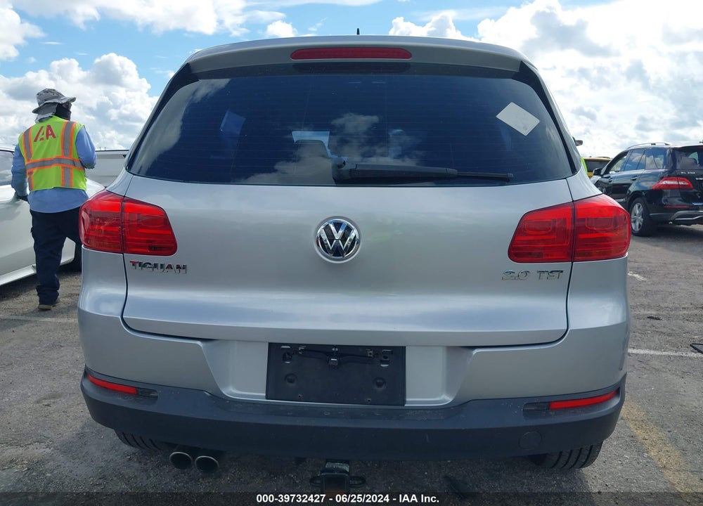 2014 VOLKSWAGEN TIGUAN S VIN: WVGAV3AX6EW566876