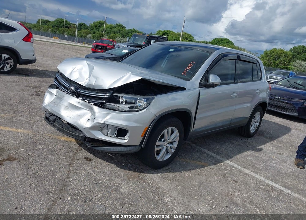 2014 VOLKSWAGEN TIGUAN S VIN: WVGAV3AX6EW566876