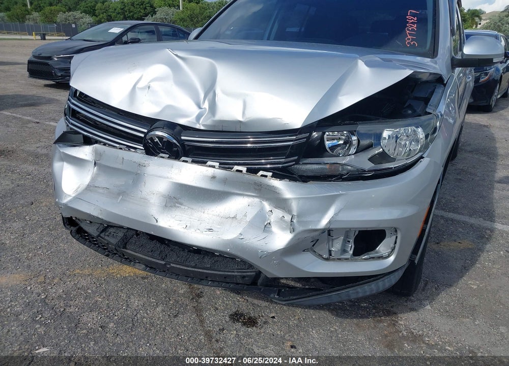 2014 VOLKSWAGEN TIGUAN S VIN: WVGAV3AX6EW566876