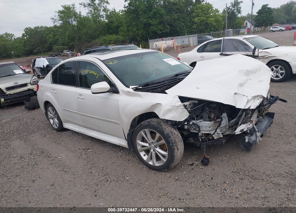 2014 SUBARU LEGACY 2.5I LIMITED VIN: 4S3BMCN62E3019005
