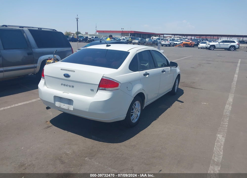2011 FORD FOCUS SE VIN: 1FAHP3FN6BW112830