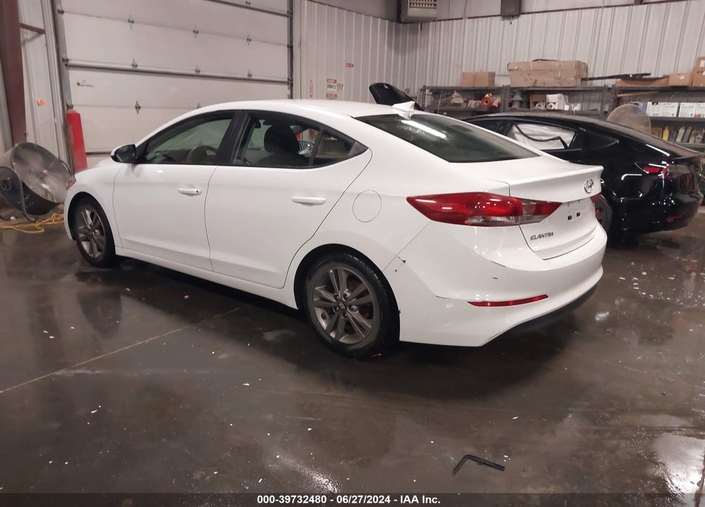2018 HYUNDAI ELANTRA SEL VIN: 5NPD84LF9JH289000