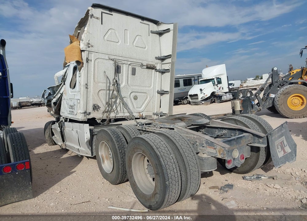 2016 FREIGHTLINER CASCADIA 125 VIN: 3AKJGLDR9GSGY7028
