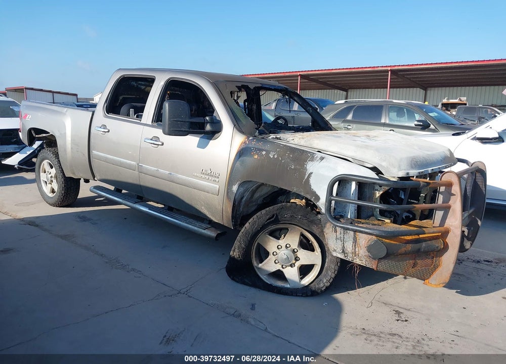 2013 CHEVROLET SILVERADO 2500HD LT VIN: 1GC1KXCG8DF208601