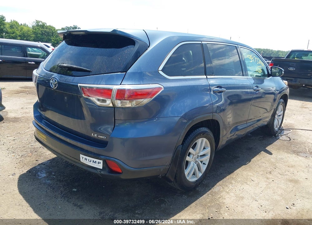 2015 TOYOTA HIGHLANDER LE V6 VIN: 5TDBKRFH8FS181682
