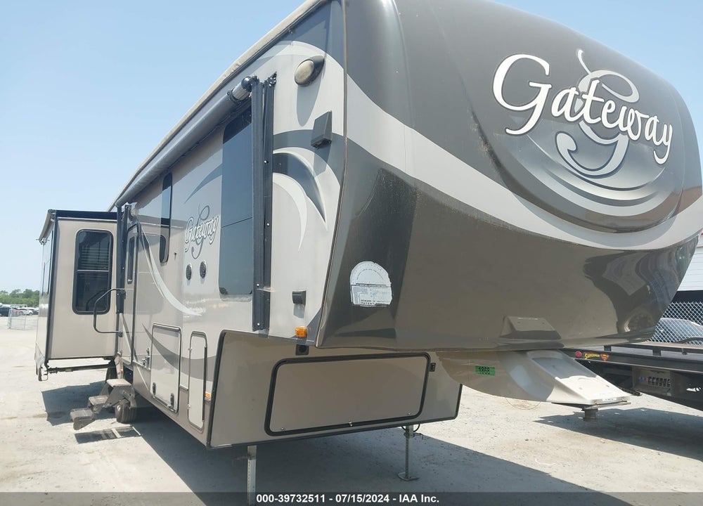 2015 HEARTLAND RV GATEWAY 3500RE VIN: 5SFSG3829FE285575