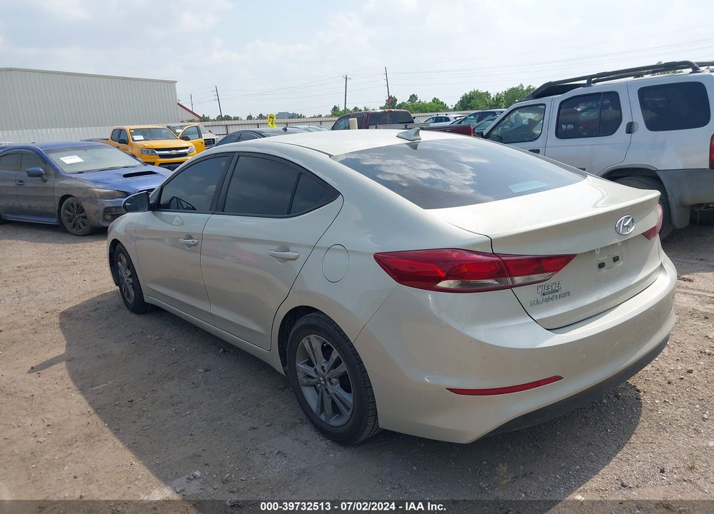 2017 HYUNDAI ELANTRA SE VIN: 5NPD84LF7HH184336