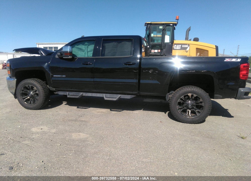 2015 CHEVROLET SILVERADO 2500HD LT VIN: 1GC1KVEG4FF594695