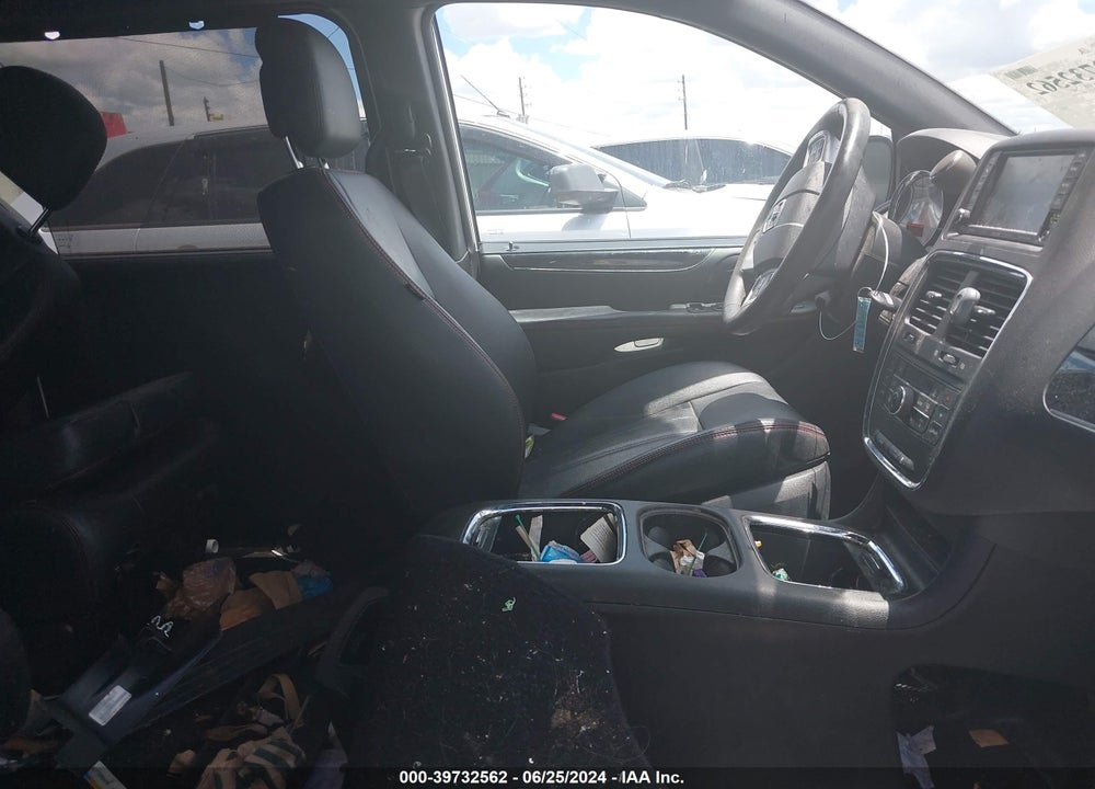 2018 DODGE GRAND CARAVAN GT VIN: 2C4RDGEG3JR214837