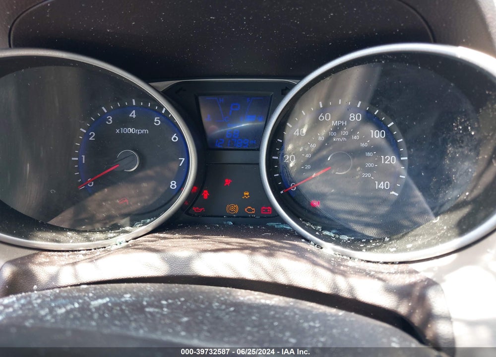 2015 HYUNDAI TUCSON VIN: KM8JUCAG2FU967728