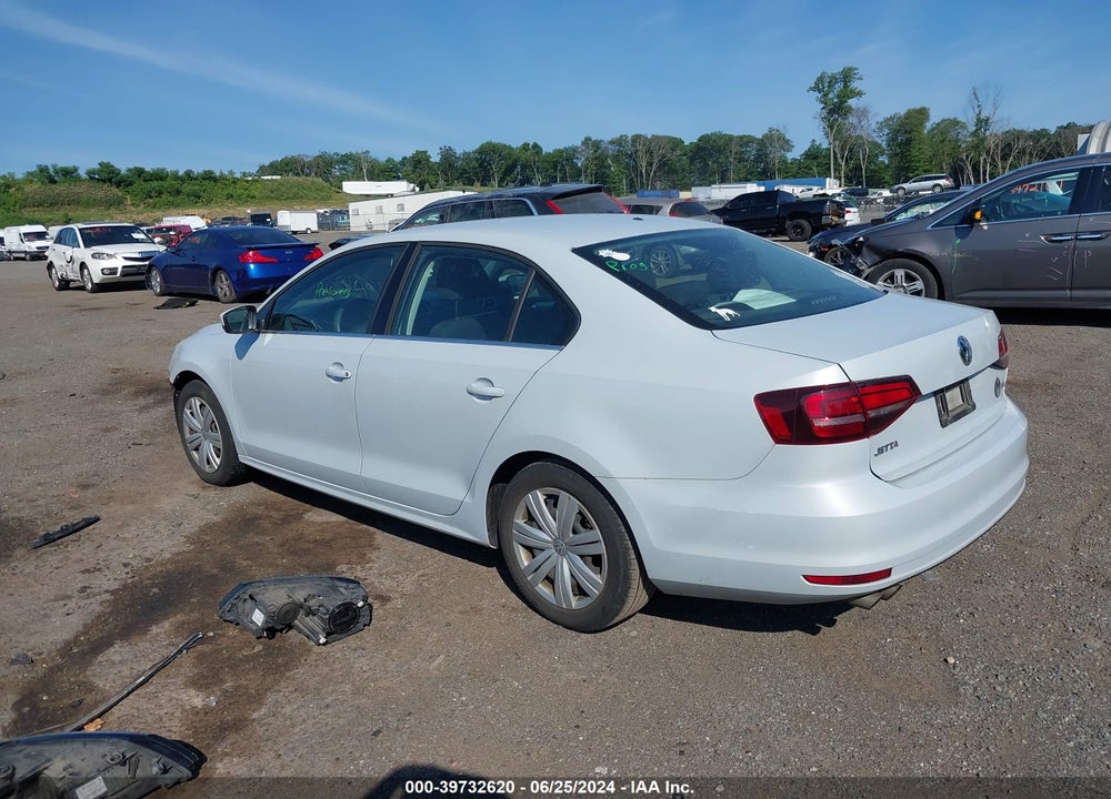 2017 VOLKSWAGEN JETTA 1.4T S VIN: 3VW2B7AJ1HM371693