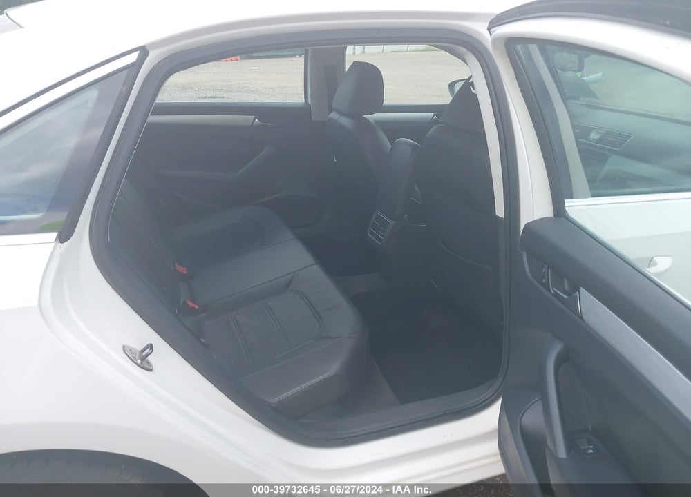 2013 VOLKSWAGEN PASSAT 2.5L SE VIN: 1VWBH7A38DC037124