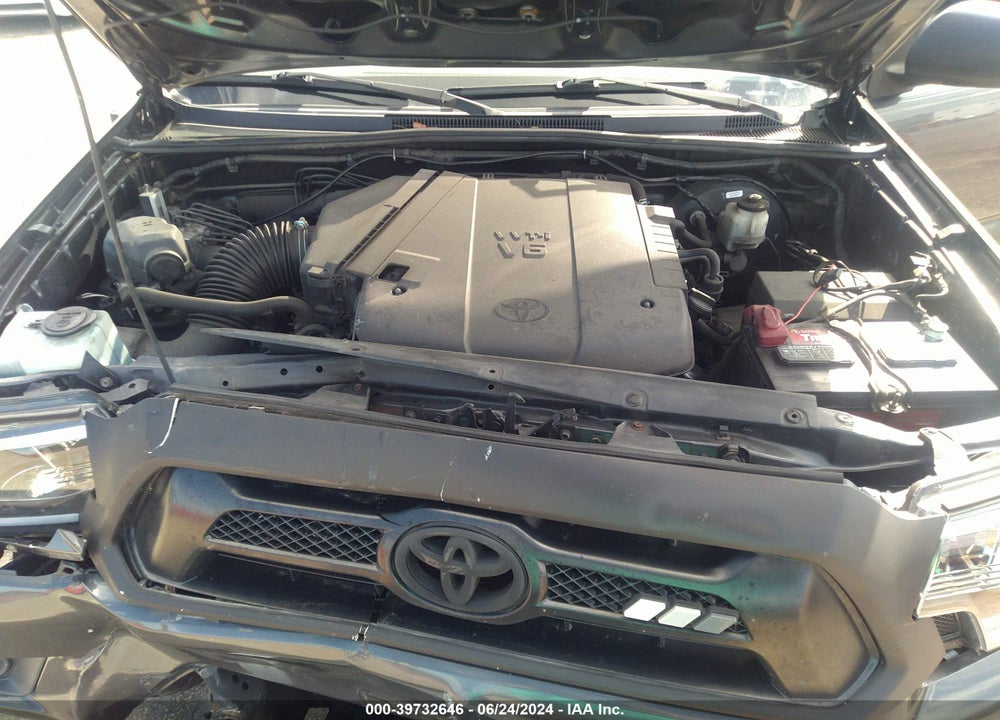 2015 TOYOTA TACOMA BASE V6 VIN: 3TMLU4EN9FM174085