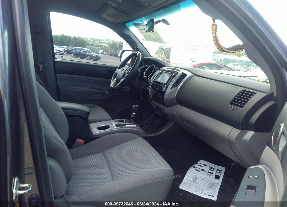 2015 TOYOTA TACOMA BASE V6 VIN: 3TMLU4EN9FM174085