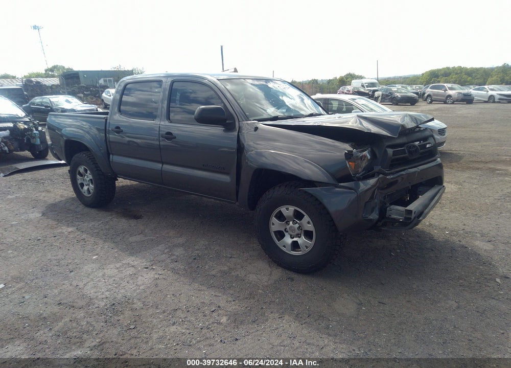 2015 TOYOTA TACOMA BASE V6 VIN: 3TMLU4EN9FM174085