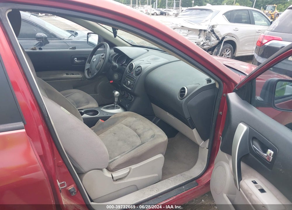 2013 NISSAN ROGUE S VIN: JN8AS5MT1DW547902