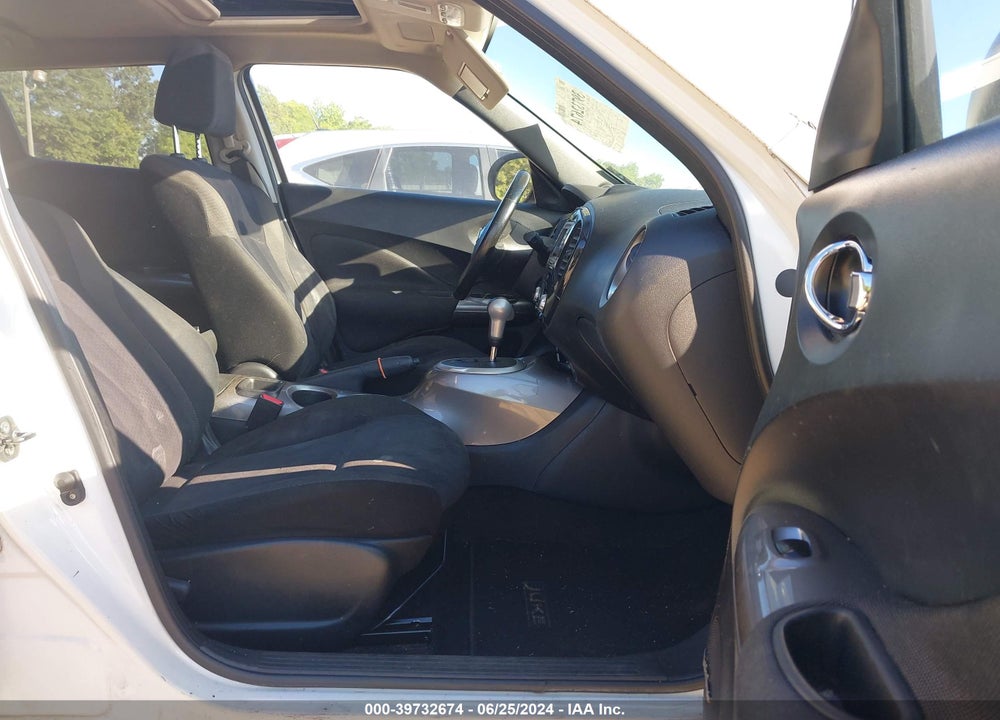 2013 NISSAN JUKE SV VIN: JN8AF5MR5DT216508