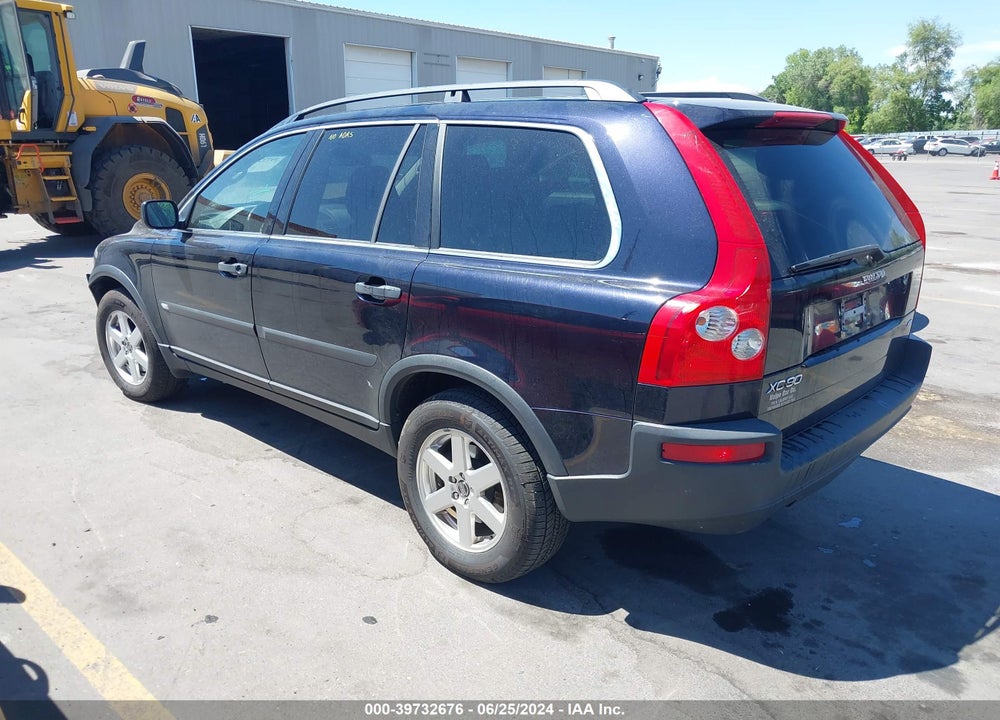 2005 VOLVO XC90 2.5T AWD VIN: YV1CZ592451172077